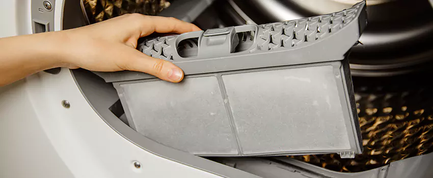 Signs Of A Clogged Dryer Lint Trap in Selden, New York